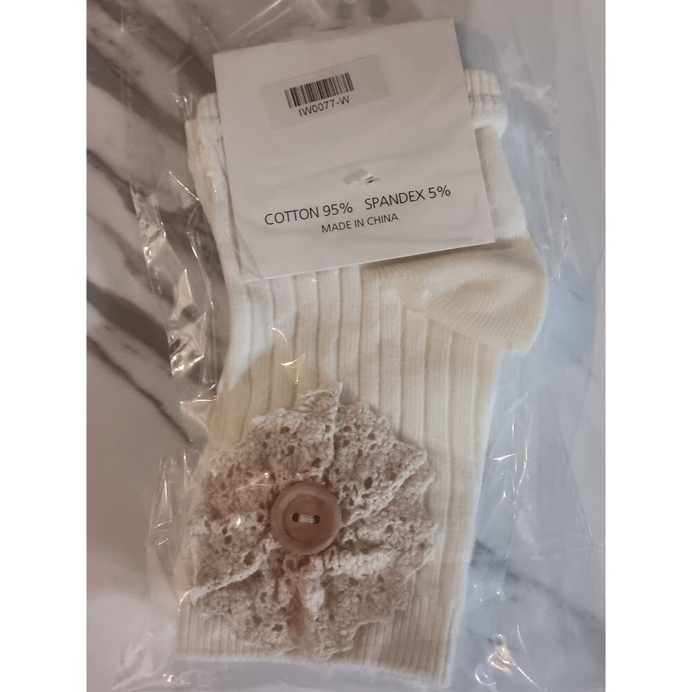 Ivory Open-Toe Crochet Flower Socks with Button Accent - Picture 2 of 2